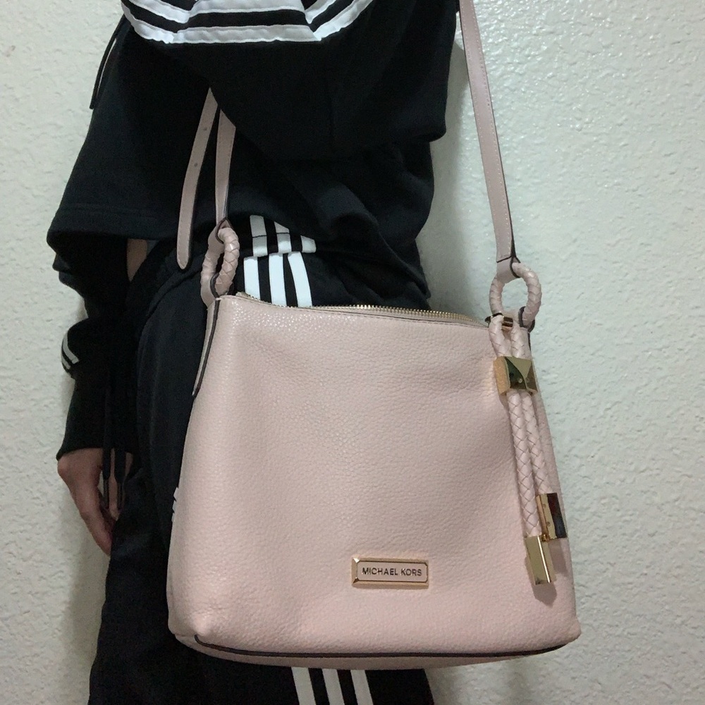 Michael kors crossbody purse